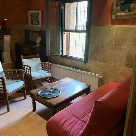 בית נופש La Maison Sur La Place Dans Mortes *