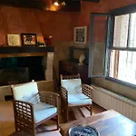 La Maison Sur La Place Dans Mortes *
