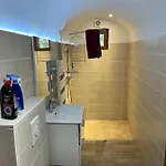La Maison Sur La Place Dans Mortes *