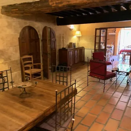 La Maison Sur La Place Dans Mortes * Эг-Морт