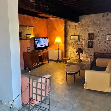 La Maison Sur La Place * Aigues-Mortes