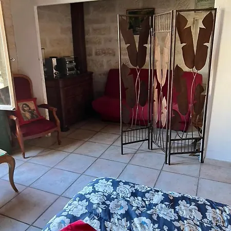 La Maison Sur La Place Dans Mortes Climatise *