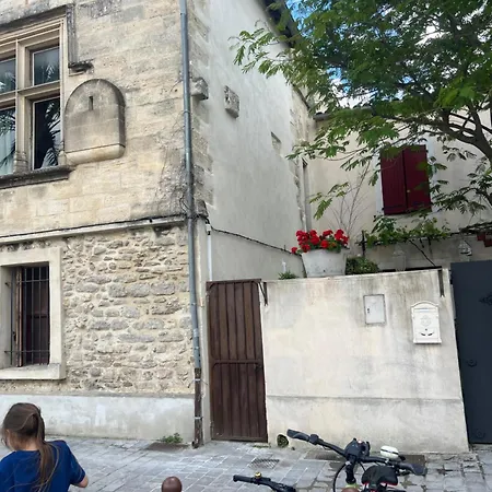 Дом отдыха La Maison Sur La Place Dans Mortes Эг-Морт