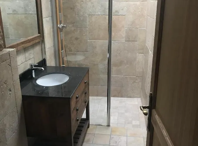 Ferienhaus La Maison Sur La Place Dans Mortes *