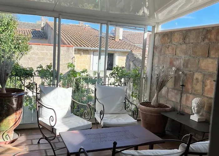 La Maison Sur La Place Dans Mortes